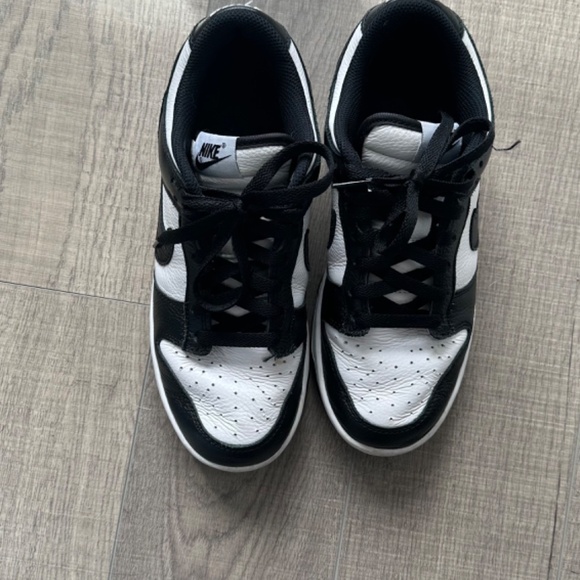 Nike Dunks Panda Size 8.5 W - Picture 2 of 4